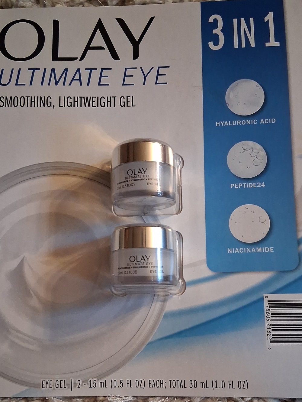 OLAY Ultimate Eye 3-in-1 Smoothing Gel - Silver & Blue